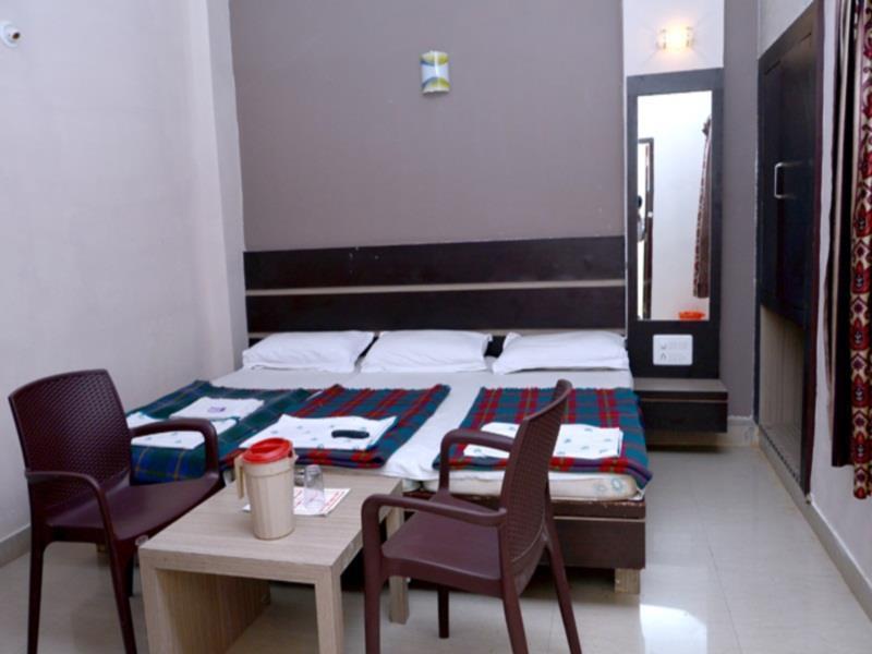 Hotel Shubh Laxmi Udaipur Exterior photo